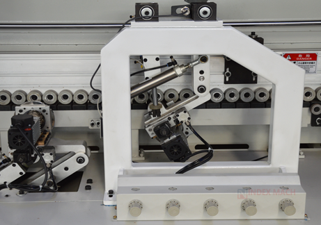 Automatic Edge Banding Machine IMEB-A-T7 — Profile Trim station close-up